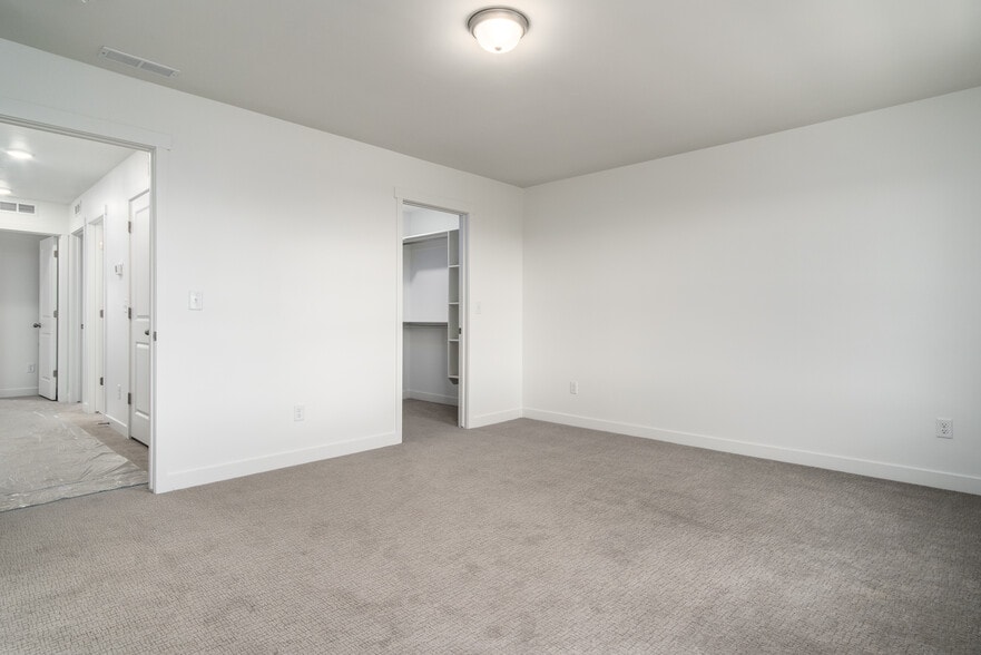 Master Suite - 11628 S Watercourse Rd