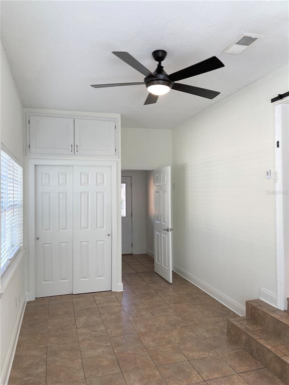 Building Photo - 309 W Palm Dr