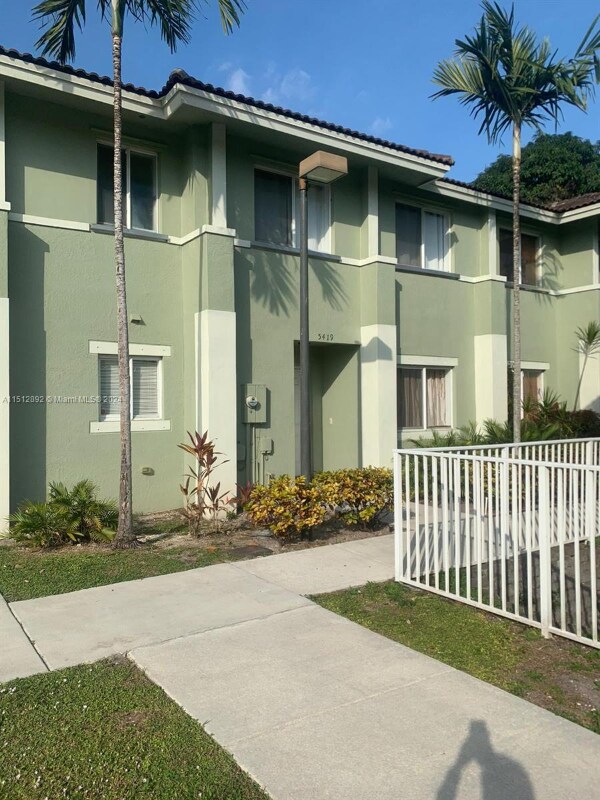 Primary Photo - 5419 SW 41st St