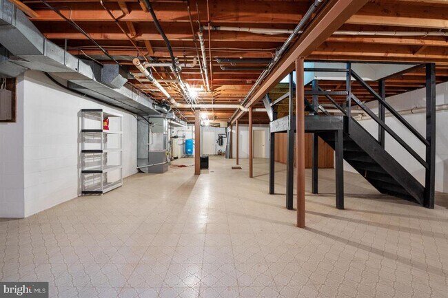 Building Photo - 15321 FALLS