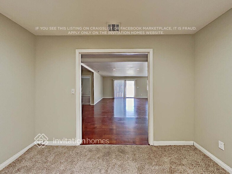 Building Photo - 1241 E Herring Ave