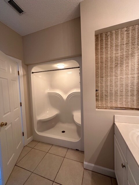 Building Photo - 135 Palmera Ln