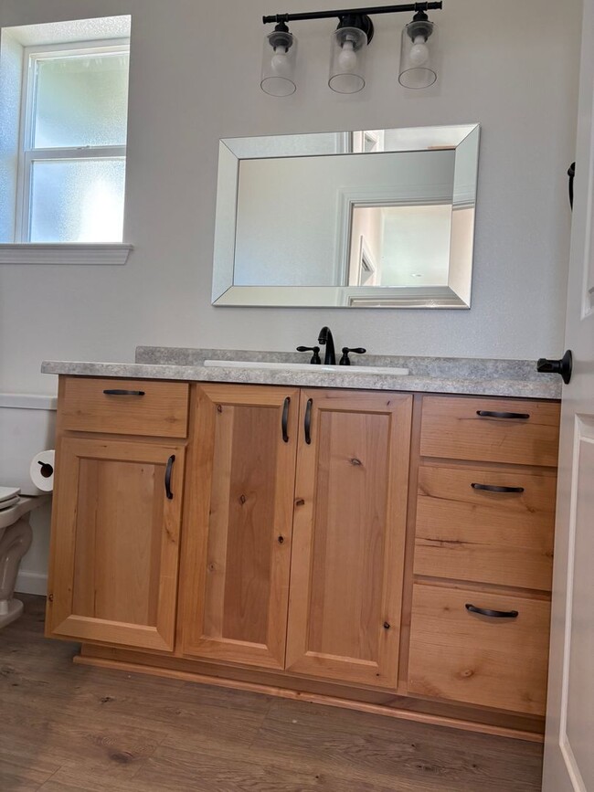 Building Photo - 1329 Taylor Ln