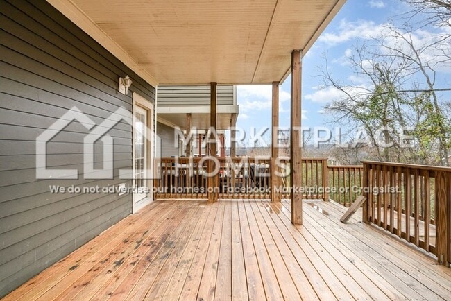 Building Photo - 144 Laurel Way