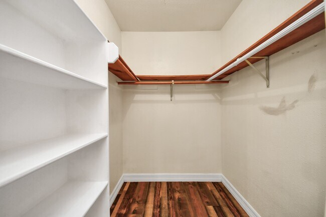 Building Photo - 8407 Kirchner Rd