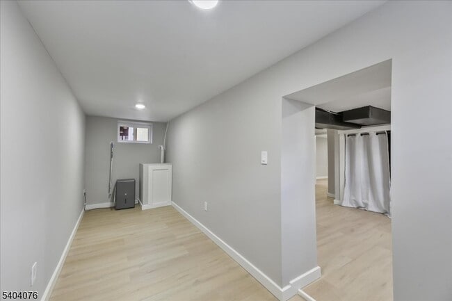 Building Photo - 143 Johnston Ave