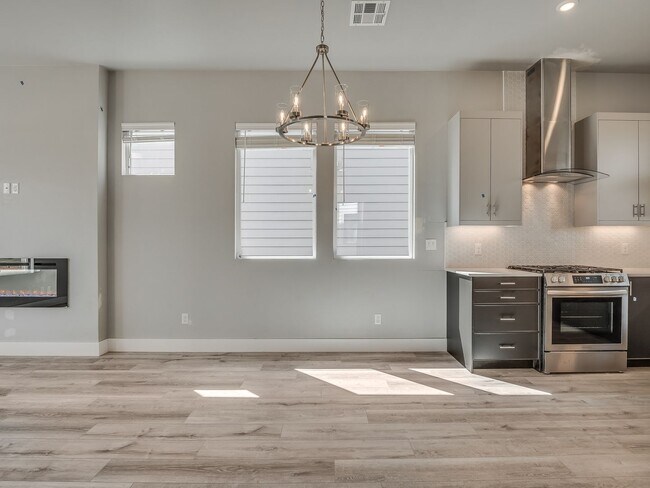 Building Photo - Beautiful New Construction Home in Edmond/...