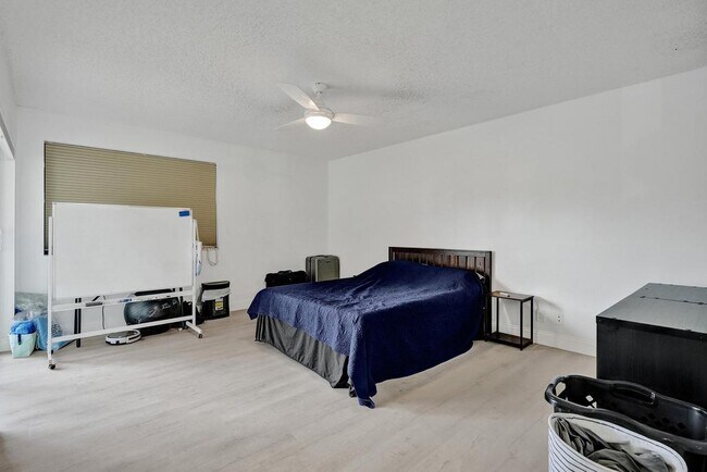 Building Photo - 9361 SW 23rd St