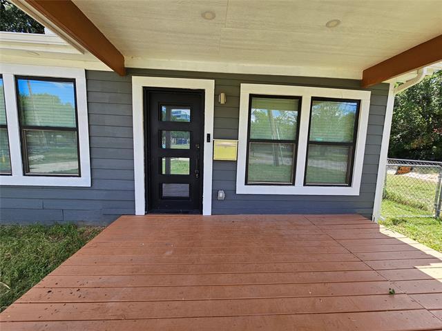 Building Photo - 5519 Arlington Park Dr