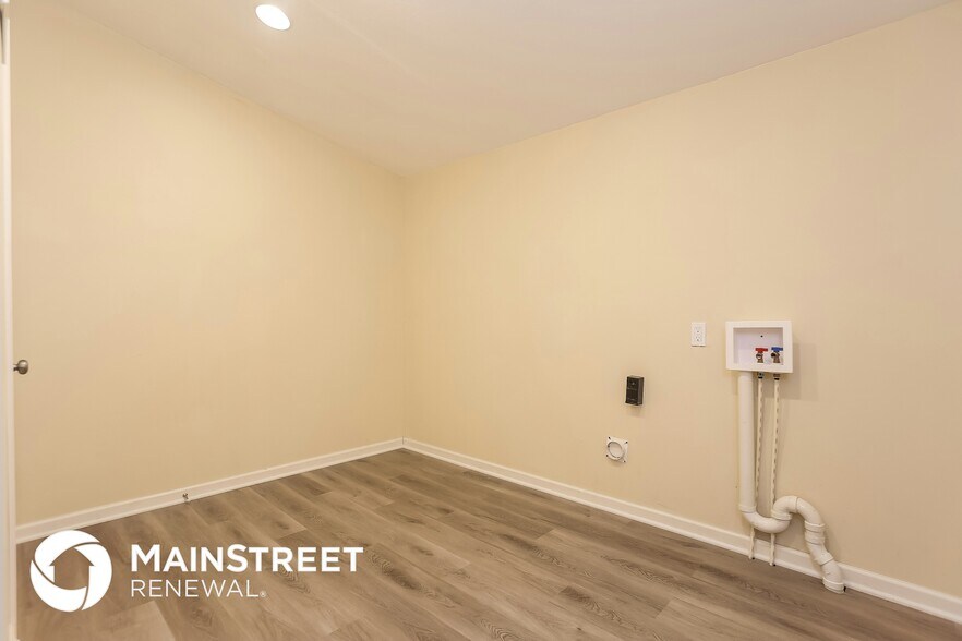 Building Photo - 5612 N Euclid Ave