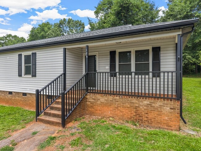 Building Photo - 126 McBeth Rd