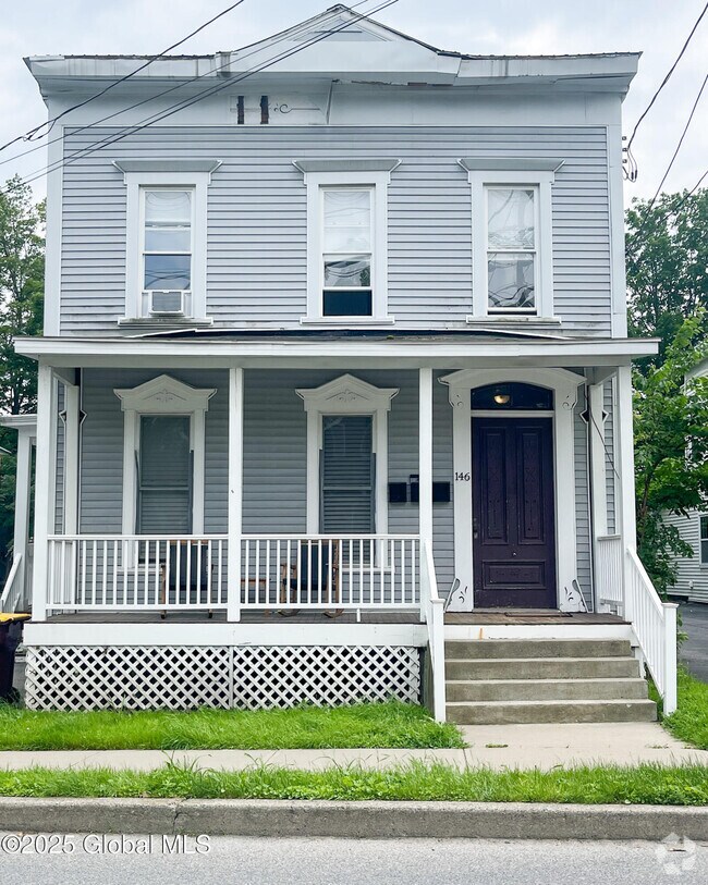 Building Photo - 146 Washington St