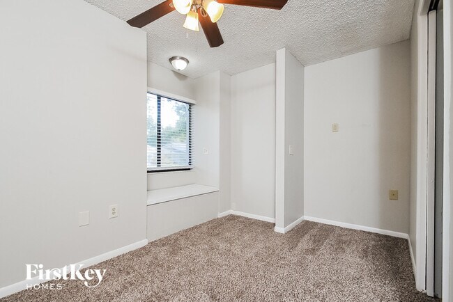 Building Photo - 1031 Dolly Ln