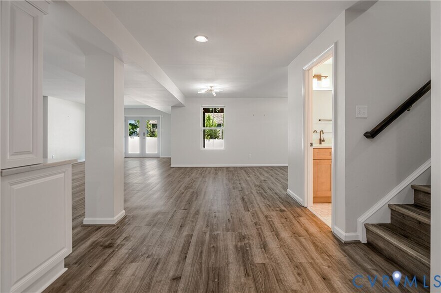 Building Photo - 16848 White Daisy Loop