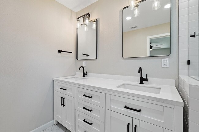 Building Photo - 3434 Jubilee Trl