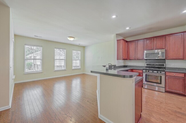 Building Photo - 230 Cameron St