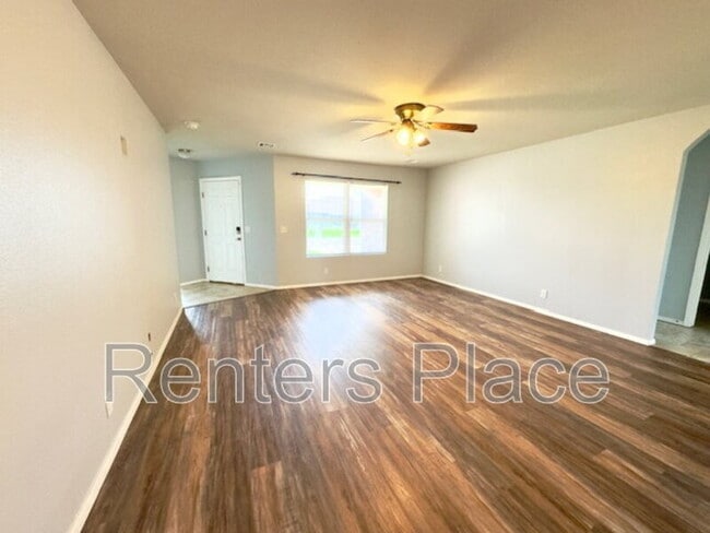 Building Photo - 1228 E Toledo St