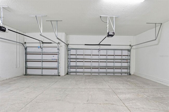 Building Photo - 6962 Jared Oaks Dr