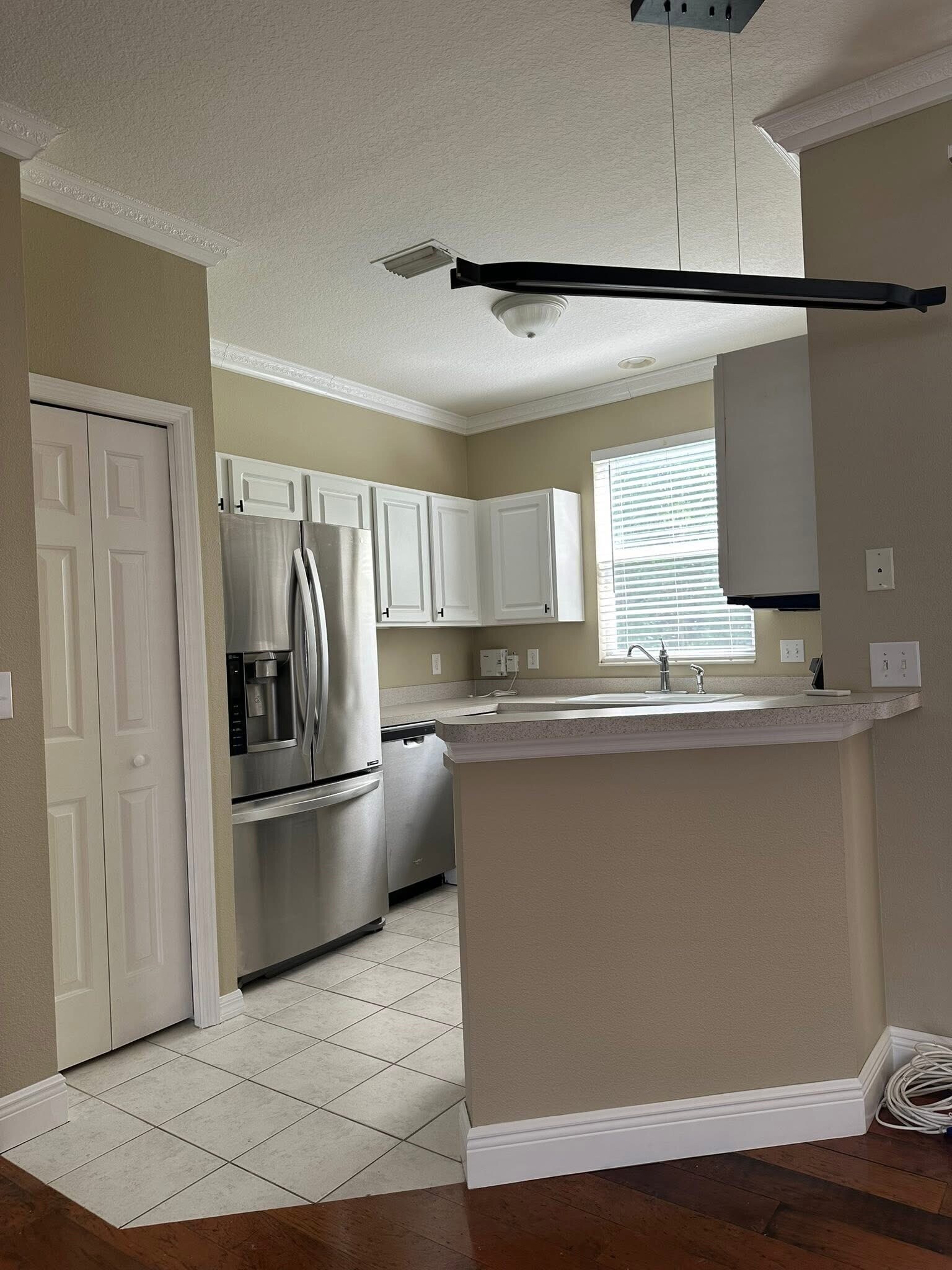 Building Photo - 12346 Country White Cir