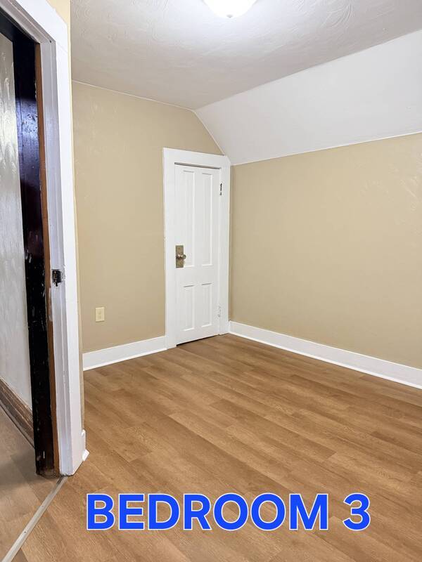 Building Photo - 1023 W 21st St