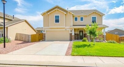 Building Photo - STUNNING 2-STORY HOME on CORNER LOT in CUC...