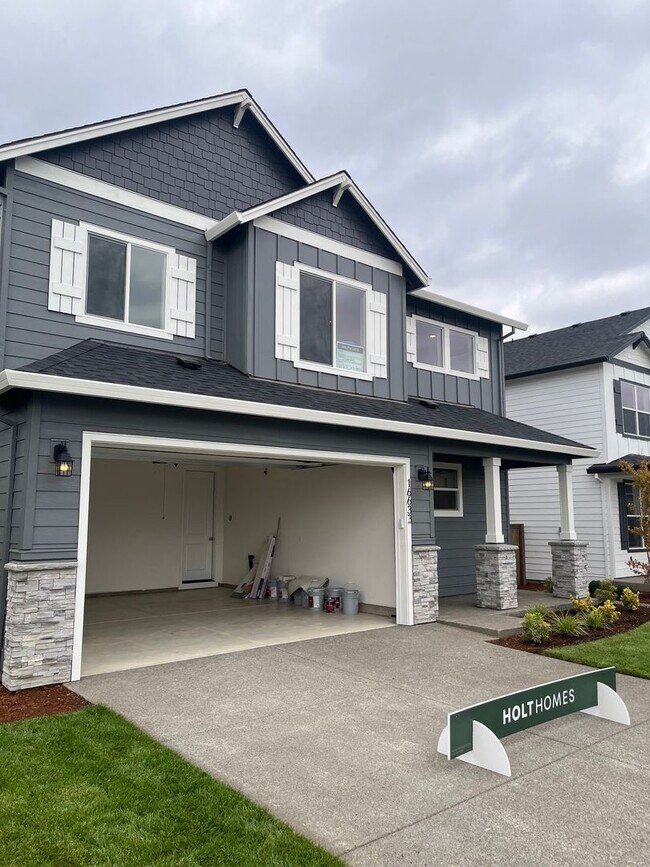 Building Photo - Brand New & Beautiful 2025 Holt Home !  Wa...