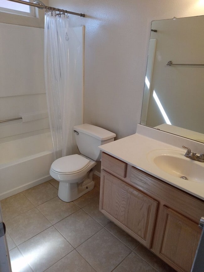 Building Photo - **3 Bedroom 2 Bathroom in Southwest ABQ!! ** AVAILABLE NOW **