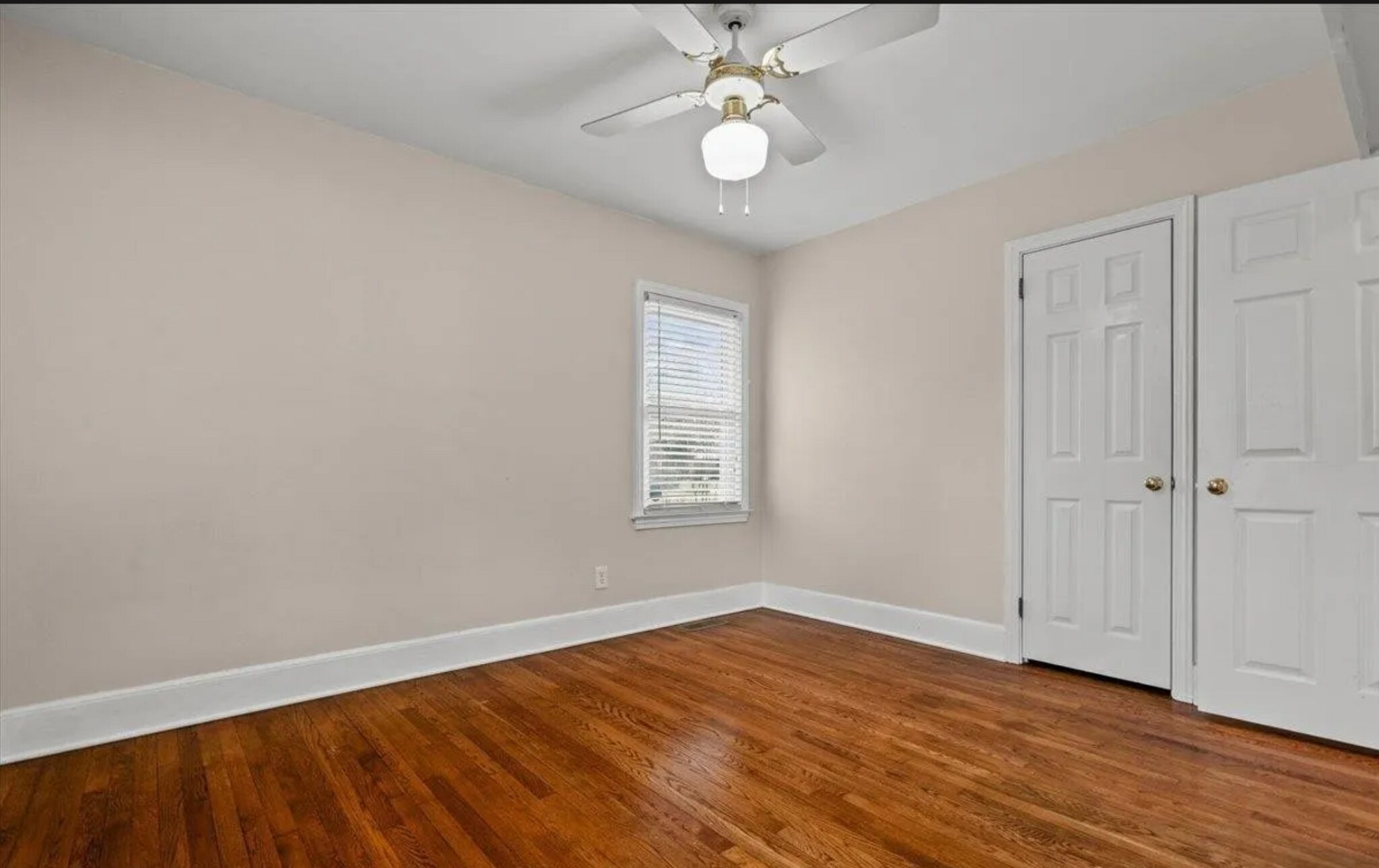 Bedroom - 1202 State Rd S-21-1470