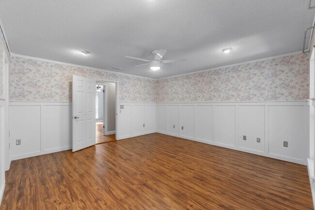 Building Photo - 101 Hands Cove Ln