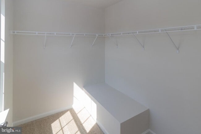 Building Photo - 28 Peregrine Way