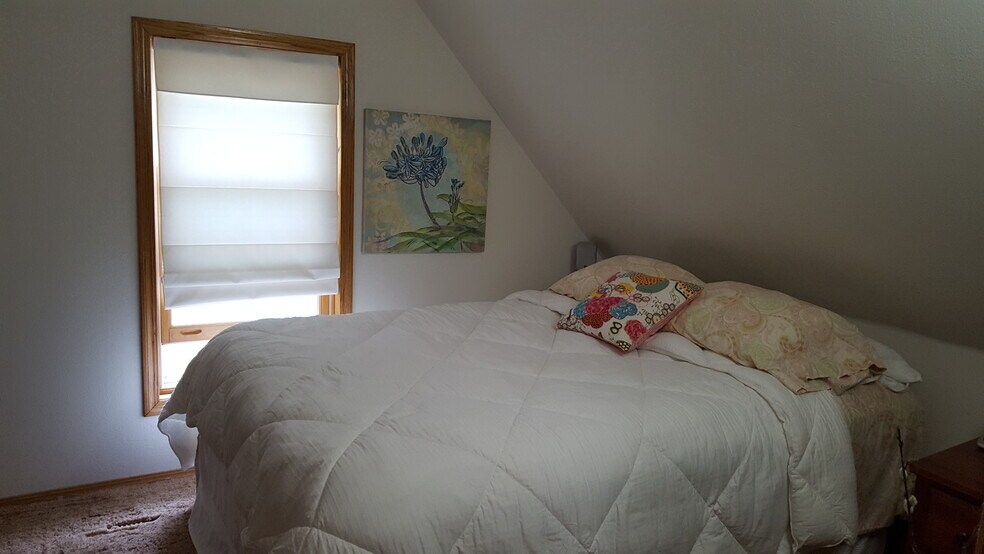 Bedroom 3 - 143 River St