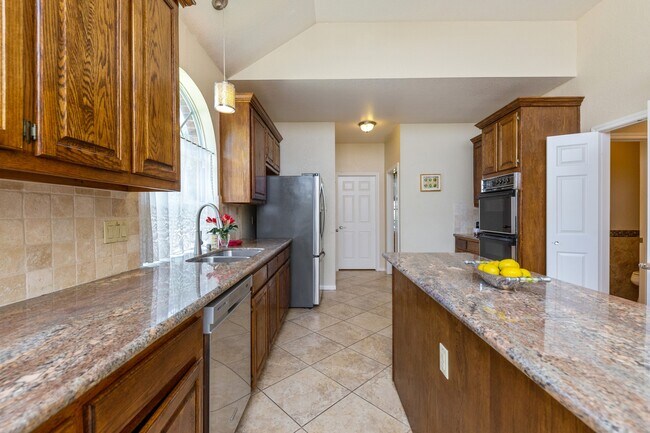 Building Photo - 3902 Misty Morn Ln