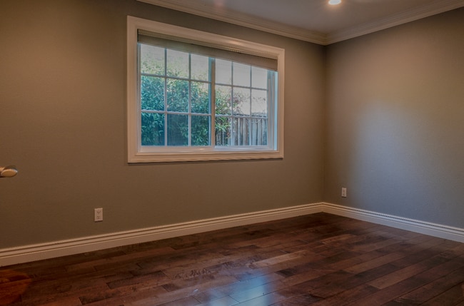 Building Photo - Beautifully remodeled, Los Altos Schools, ...