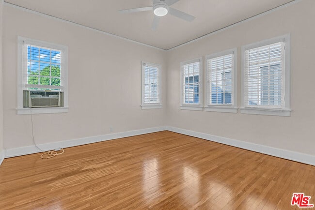 Building Photo - 6627 W 6th St