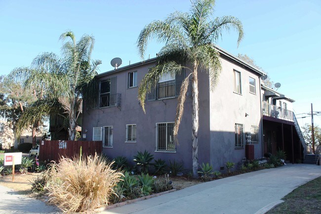 Building Photo - Designer Apartment in West Adams