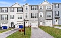 Building Photo - Dallastown Schools! Beautiful 3 Bedroom, 2.5 Bath Townhome.