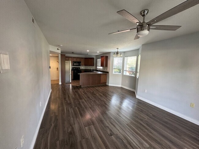 Building Photo - 3842 S Clare Dr
