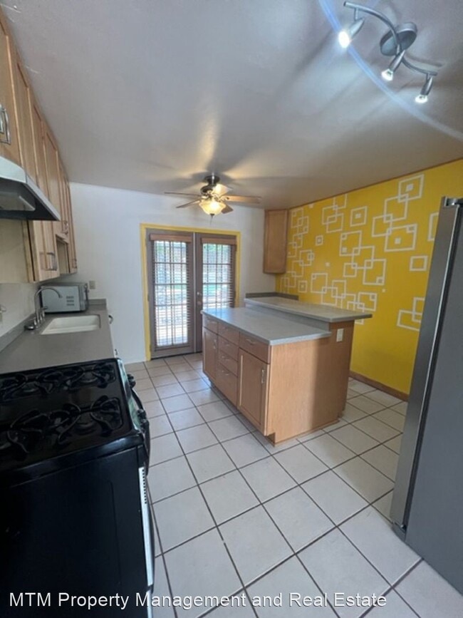 Building Photo - 3 br, 2 bath House - 4142 69th St