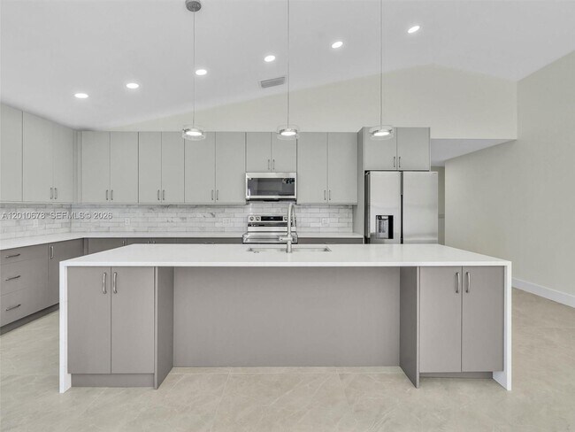 Building Photo - 3863 SW 53rd Pl