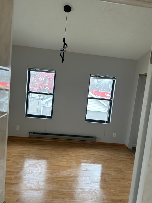 Building Photo - 120 N Main St