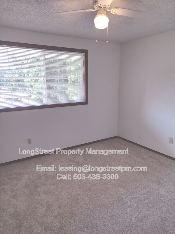 Building Photo - 1781 SE Lilly Pl