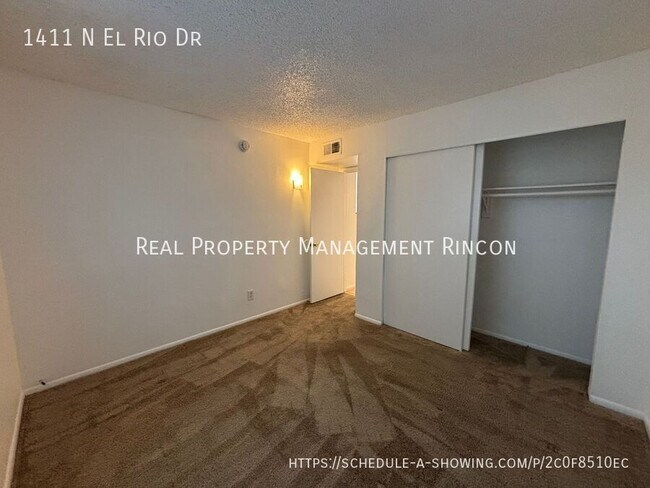 Building Photo - 1411 N El Rio Dr