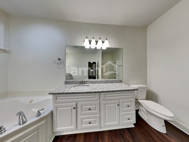 Building Photo - 12 Bittercrest Ct