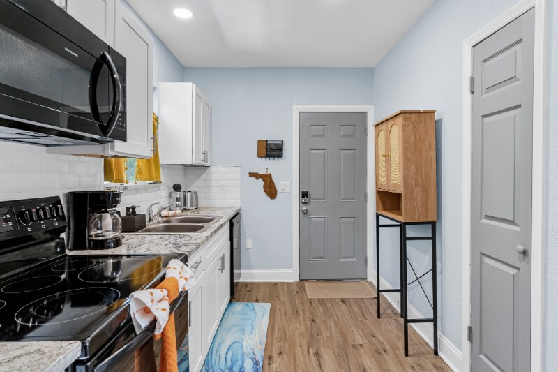 Building Photo - 625 Kirkwood Terrace N
