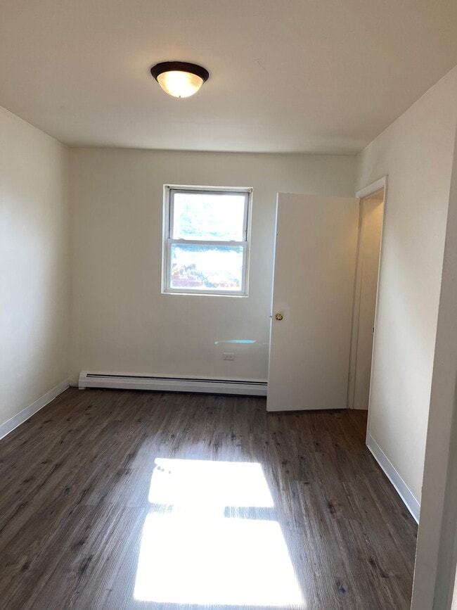Building Photo - 5741 W 35th St