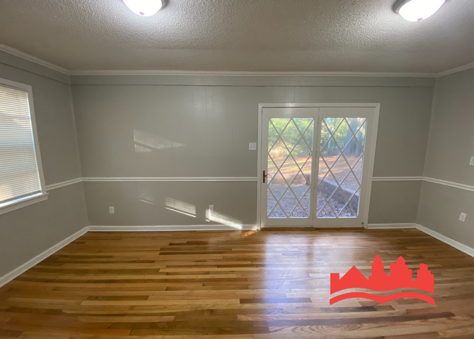 Building Photo - 4242 Escrow St