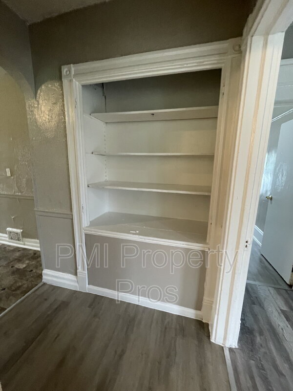 Building Photo - 2621 N 23rd St