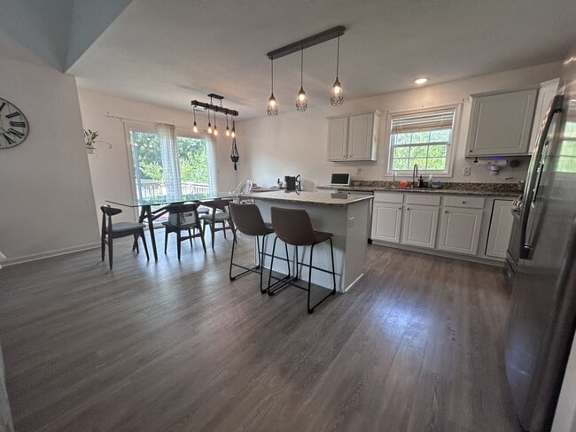 Building Photo - Queenswood Rental in Elizabeth City