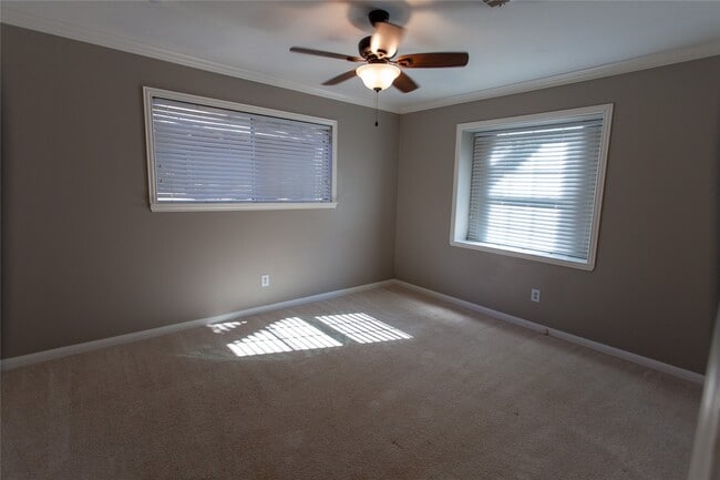 Building Photo - 9418 Brig O Doon Cir