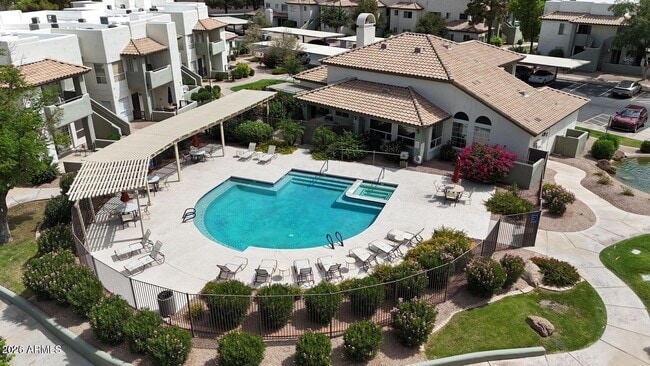 Building Photo - 1825 W Ray Rd